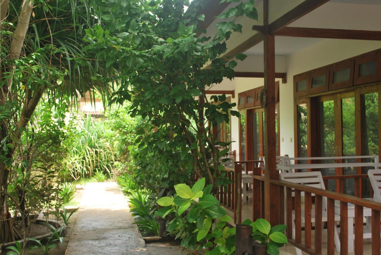 Gili Smile Bungalow Gili Trawangan Exterior foto